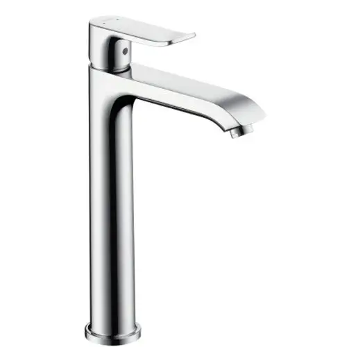 Ein moderner Einhebel-Waschtischmischer aus Chrom von Hansgrohe mit schmalem Auslauf und seitlichem Bedienhebel, geeignet für Waschbecken mit Zugstangen-Ablaufgarnitur.